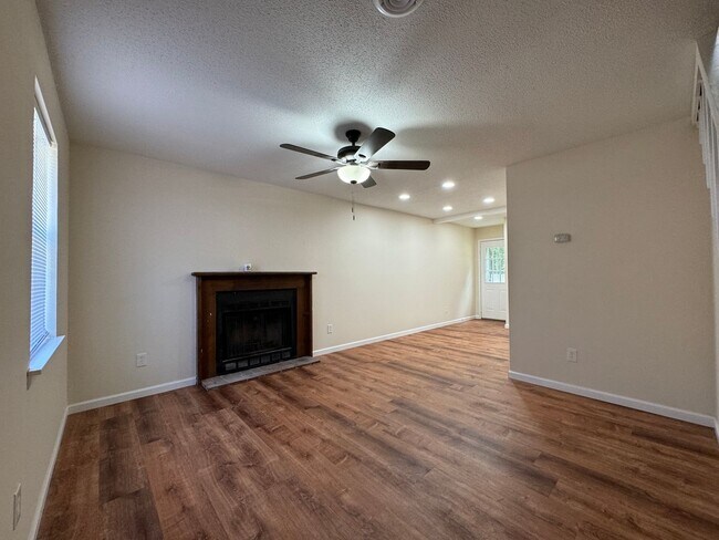 Photo - 1511 Rustic Dr Unit 1509