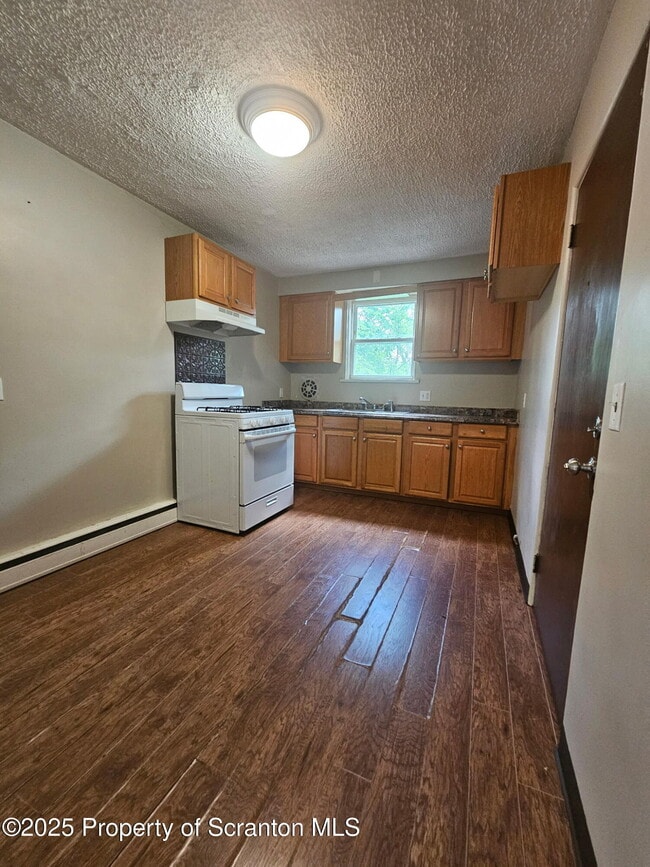 Photo - 240 Grove St