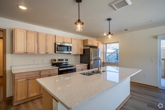 3BR, 2BR - 1,100SF - Kitchen
