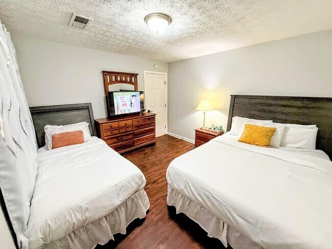 Photo - 5405 Glen Haven Dr