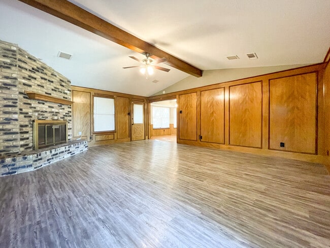 Photo - 7104 Churchill Cir