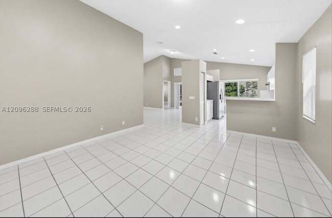 164 E Bayridge Dr