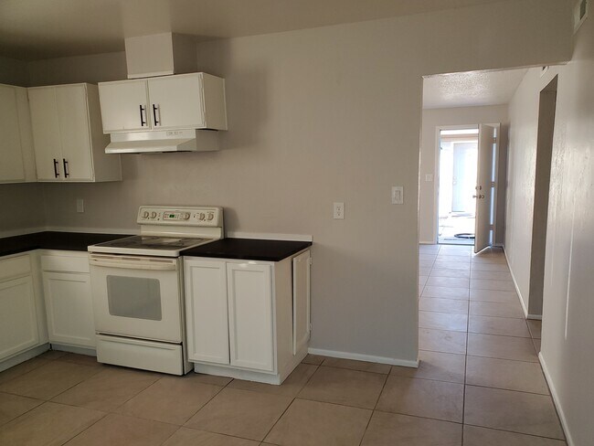 1429 S 11th Ave Unit 4