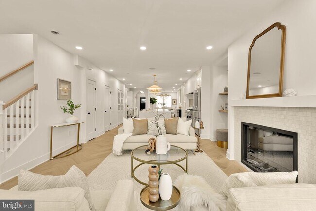 Photo - 1706 Bay St SE