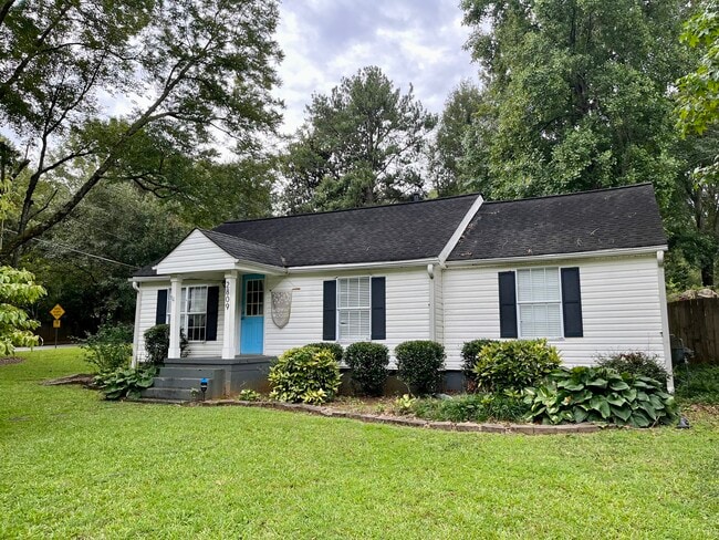 Photo - 2809 Midway Rd House