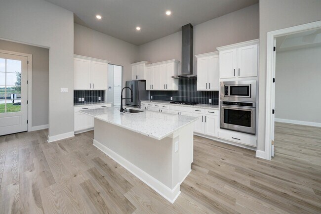 1915 June Lk Ln