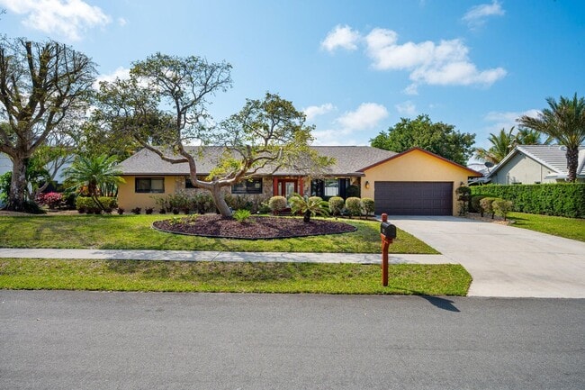 Photo - 3250 Lakeview Blvd