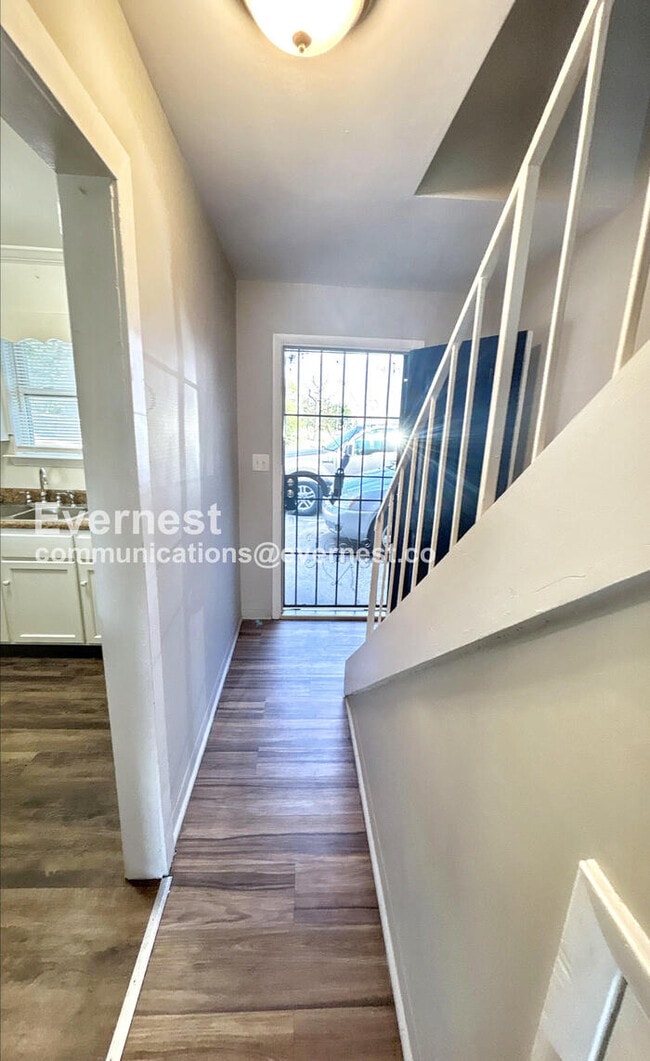 Photo - 1512 11th Ave N