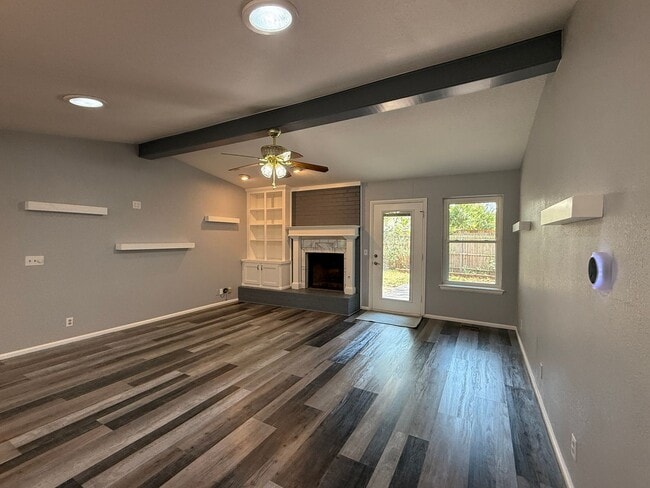 Photo - 2103 Park Pl