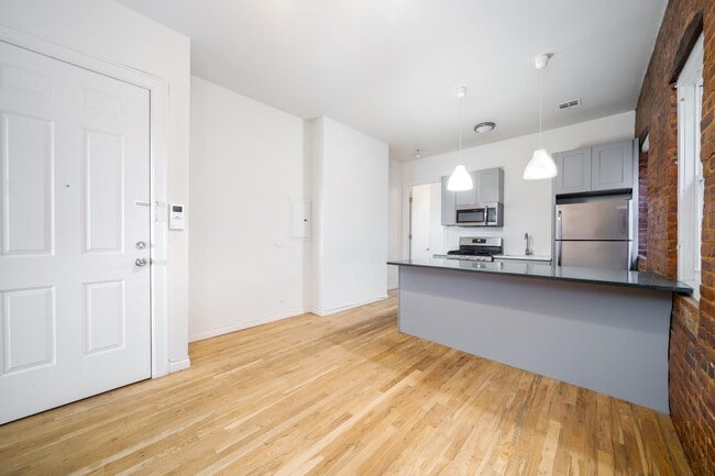 Photo - 386 Bergen Ave Unit 1R