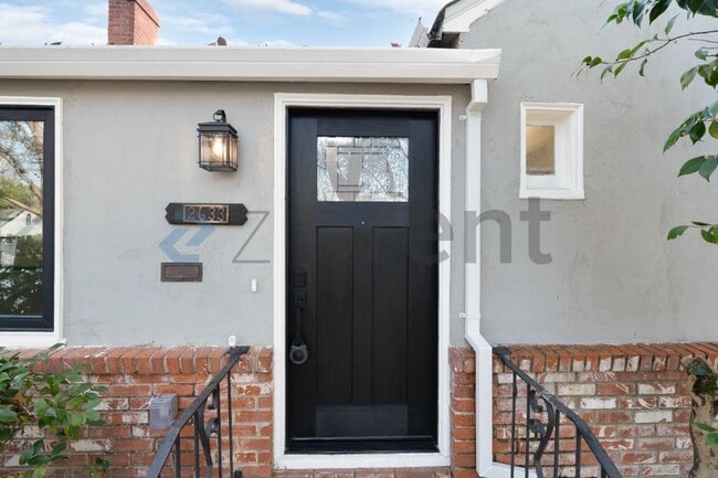 Photo - 2633 16th St