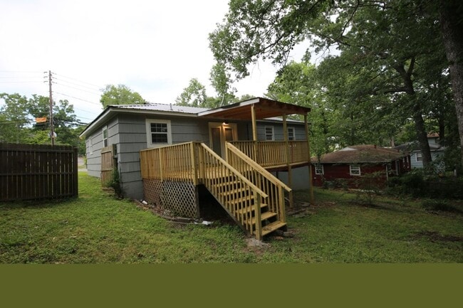 Photo - Stylish, Spacious & Updated – Don’t Miss T...