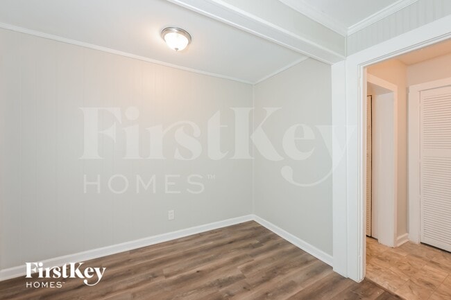 Photo - 5217 Central Dr