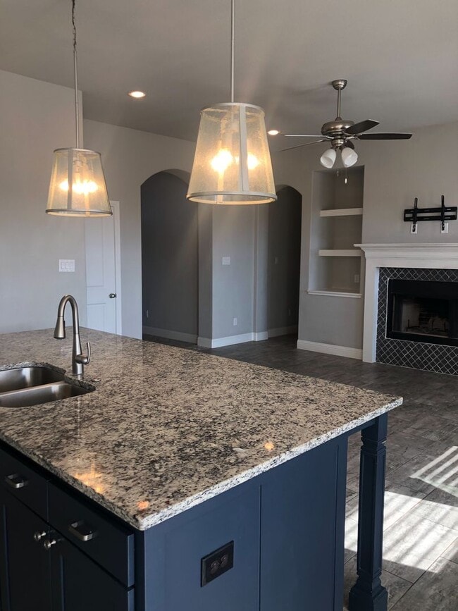 Photo - 4 Bdrm/2Bath in the Heart of Weatherford!