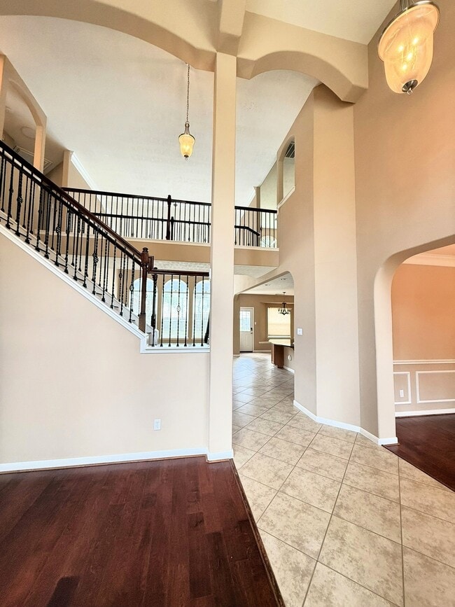 Photo - 2214 Jurgensen Ln