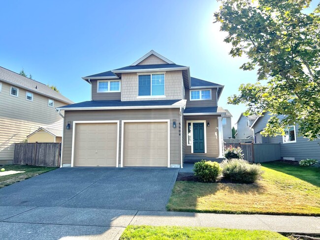 Building Photo - MOVE IN READY: 4bd 2.5ba 2,086 sq ft Rental