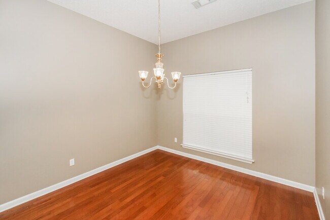 Photo - 9410 Grove Rd