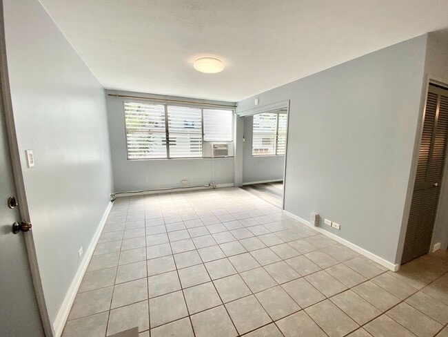 Photo - 2nd floor walk-up Makiki 1-bedroom, 1-bathroom, Near Punahou, UH Manoa, Kapiolani Hospital Unit 210