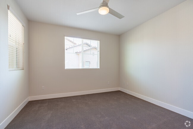 3BR, 2BA - 1,401SF C2