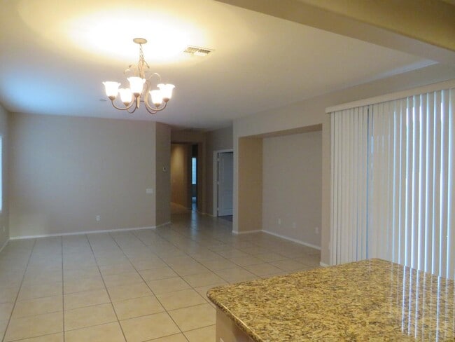 Photo - 336 N 77th Pl