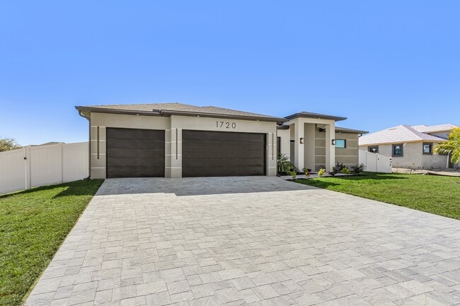 Photo - 1720 NE 14th St