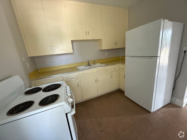 Building Photo - 802 Main St Unit #2 Rental