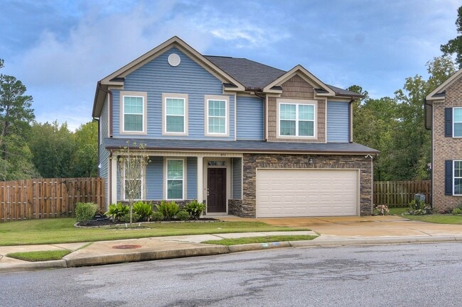 Photo - 4 Bedroom 2.5 Bath Canterbury Farms