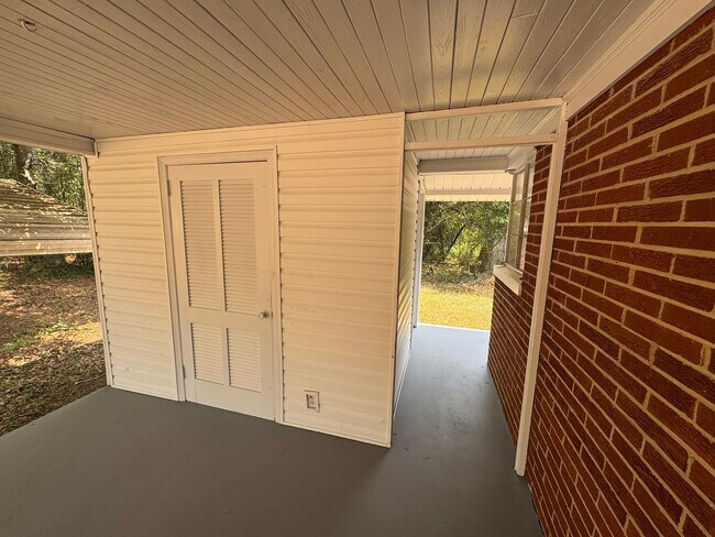 Photo - North Augusta Ranch with Tons of Natural Lighting!