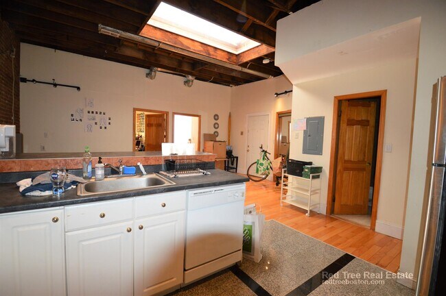 Photo - 25 Saint Marys Ct Unidad 2