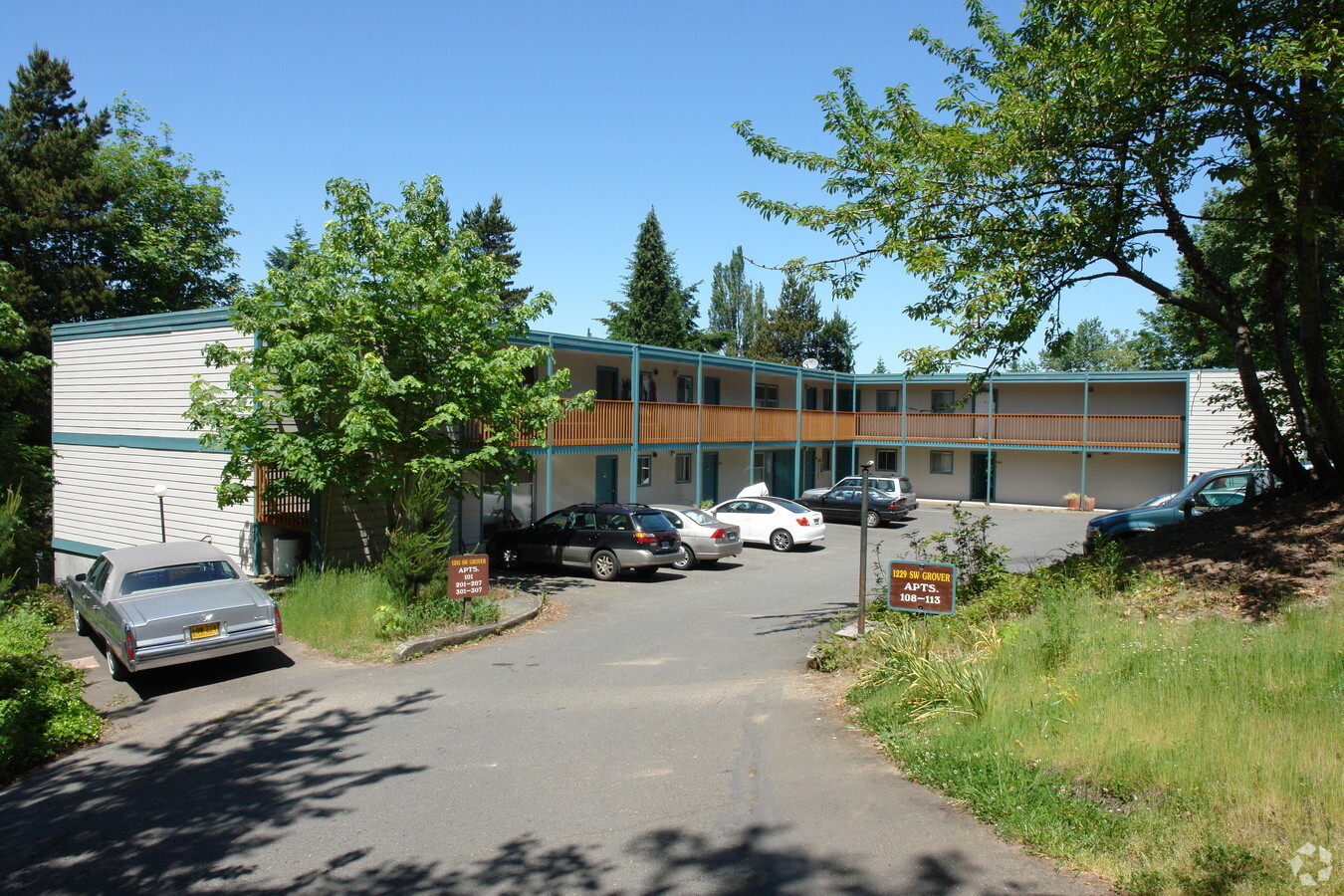 Hill Terrace Apartments - Hill Terrace Apartments