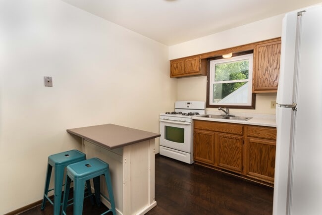 Photo - 2114 S 96th St Unit 2114