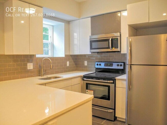 Photo - 17 S 44th St