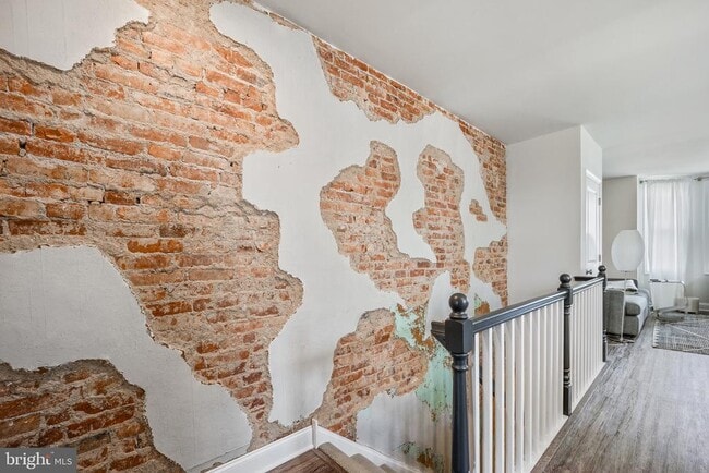 Photo - 306 E Front St