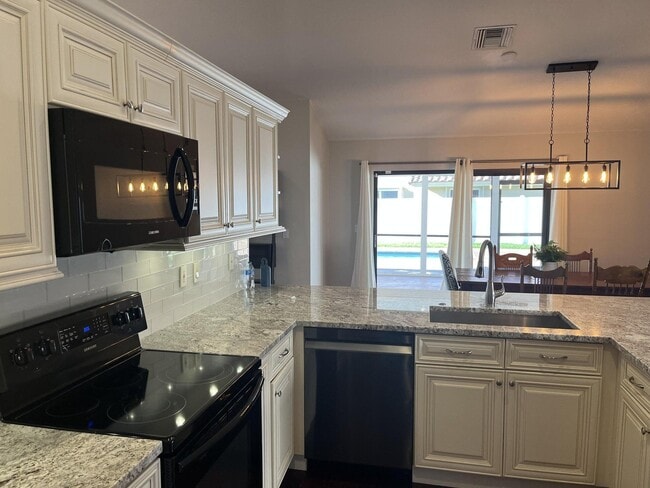 Photo - 6027 Sunberry Cir