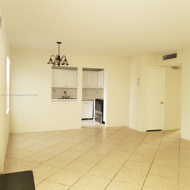 Photo - 1450 Atlantic Shores Blvd Condominio Unidad 119