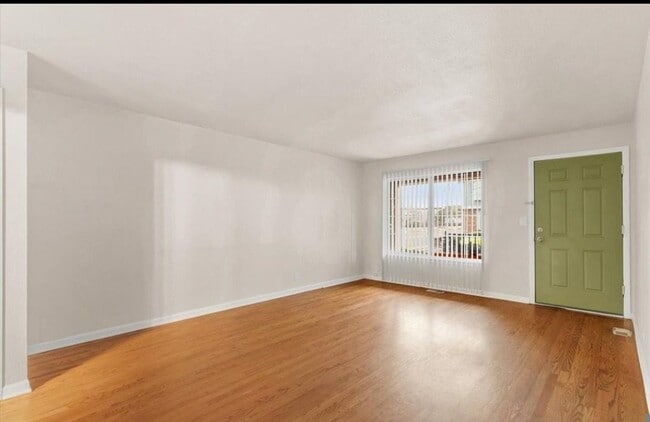 Photo - 61 S Sable Blvd