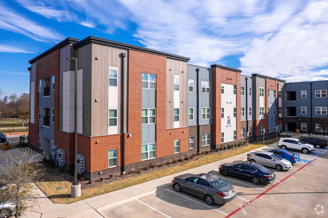 Building Photo - Highpoint at Wynnewood Rental