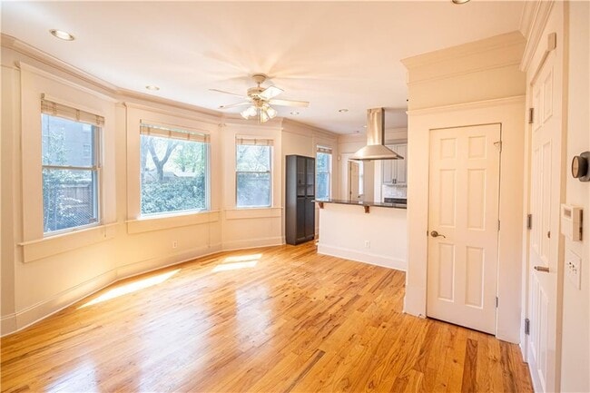 Photo - 259 14th St NE Unidad 102