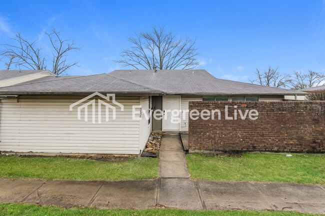 Building Photo - 5636 Troy Villa Blvd Unit 5636 Troy Villa Blvd