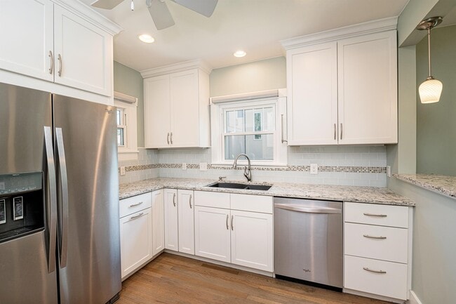Photo - 3738 Zenobia St