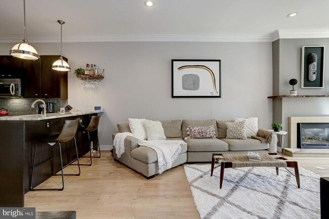 Photo - 509 P St NW Unidad 1