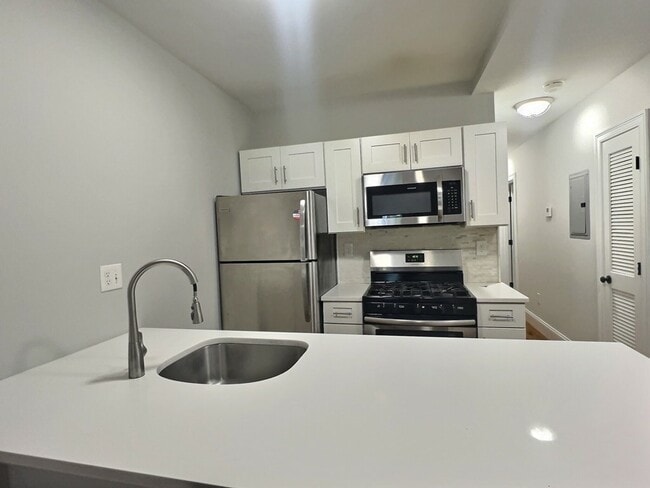 Photo - 255 Paris St Unit 1