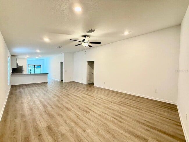 5745 Helmsman Ct