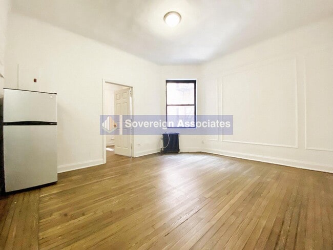 Building Photo - 45 Tiemann Pl Unit 3P