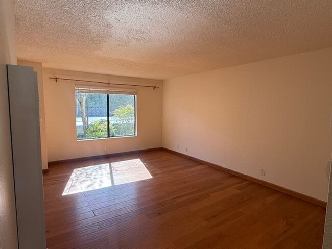 Photo - 2-Bedroom, 1.5 Bathroom Townhome in Quiet El Sobrante Neighborhood