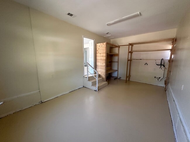 Photo - 1342 N 64th St