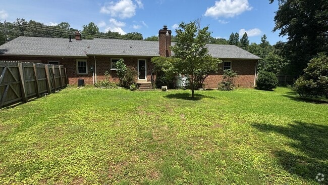 Building Photo - Brick Rancher with 1 acre in Hanover County! Rental