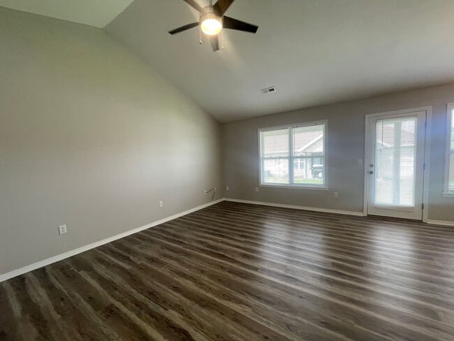 Building Photo - Updated 3 Bedroom Patio Home with 2 Car Garage