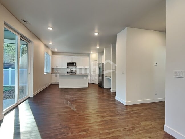 Photo - 7626 Brenden St SW