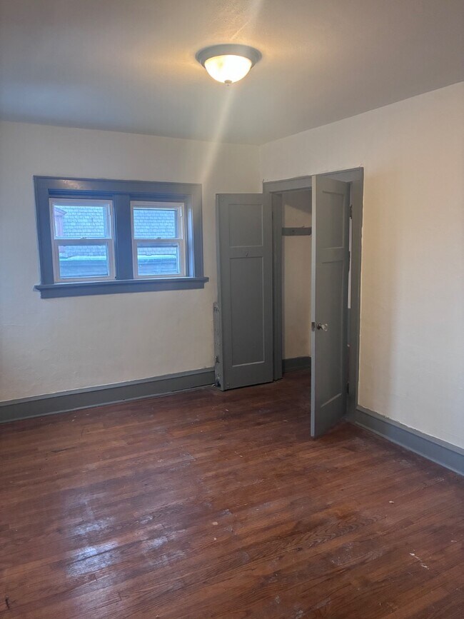 Photo - 4821 W Burleigh St